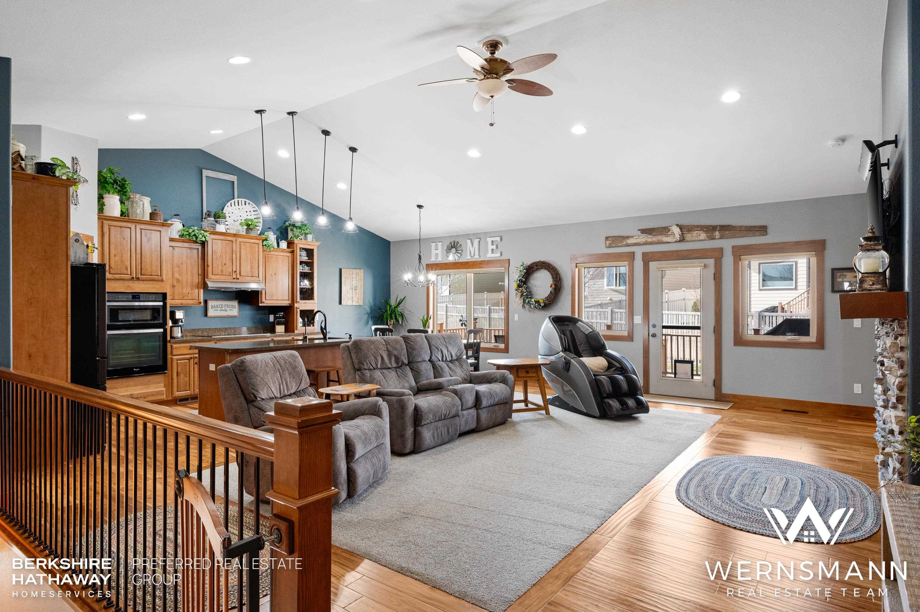 5233 Henning Loop Casper, WY 82609 - Photo 3 of 46