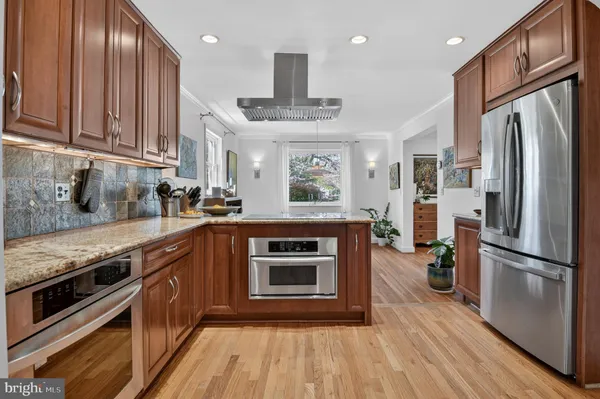 $1,650,000 | 7917 Sleaford Place, Bethesda, MD 20814