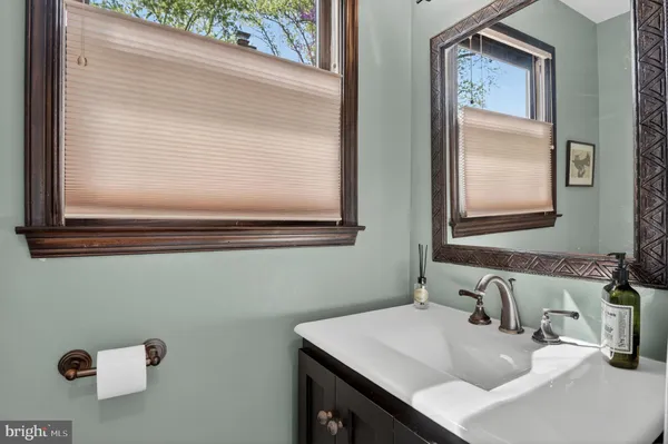 $1,650,000 | 7917 Sleaford Place, Bethesda, MD 20814