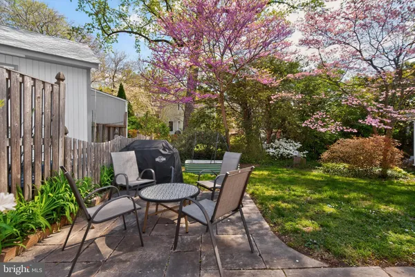 $1,650,000 | 7917 Sleaford Place, Bethesda, MD 20814
