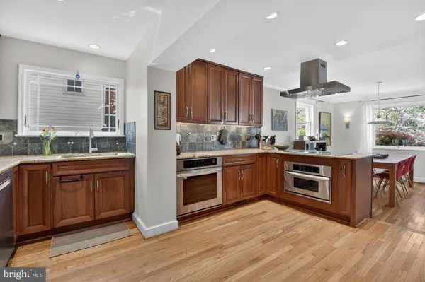 $1,650,000 | 7917 Sleaford Place, Bethesda, MD 20814