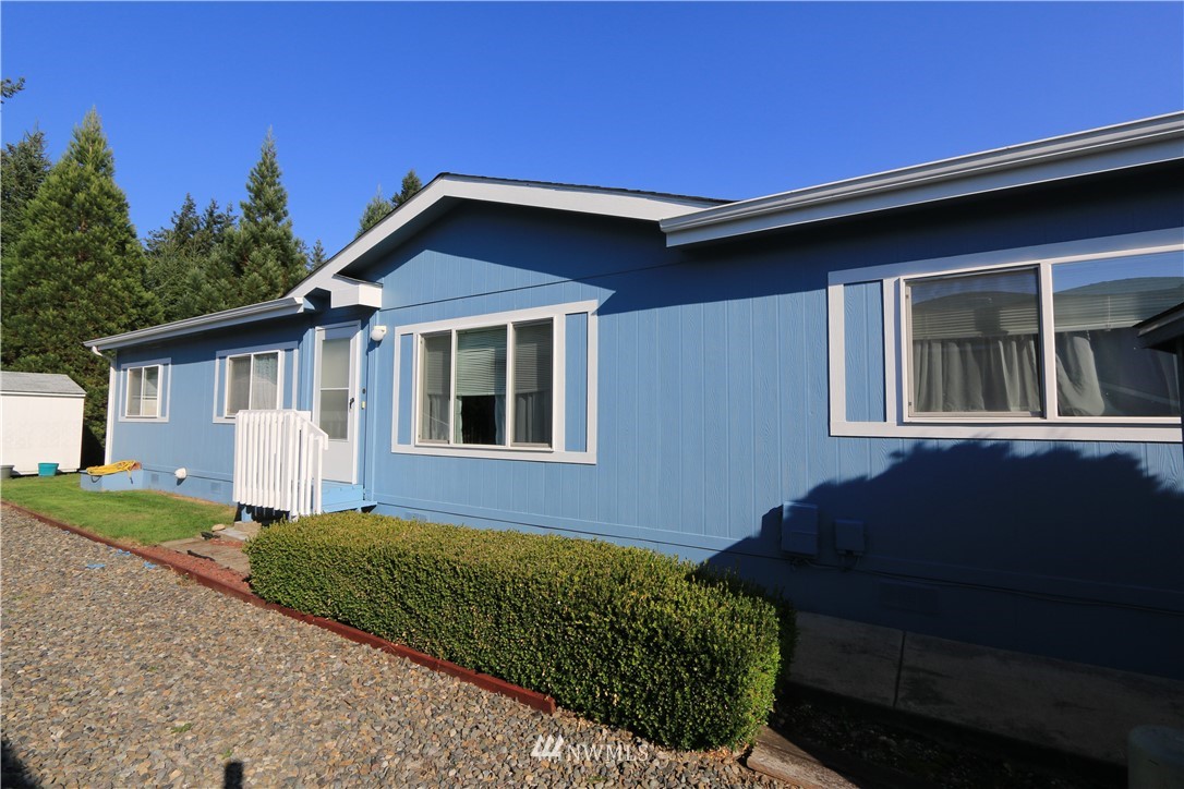 19300 Pecan Street Southwest, Unit 5 Rochester, WA 98579 - Photo 1 of 13