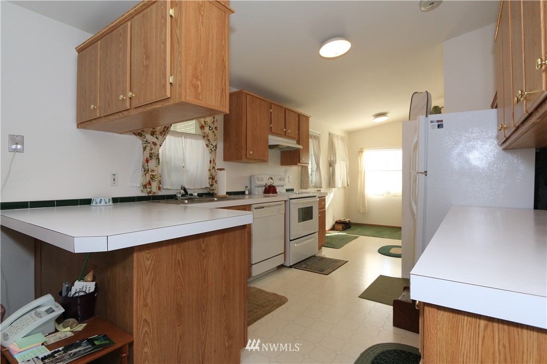 19300 Pecan Street Southwest, Unit 5 Rochester, WA 98579 - Photo 4 of 13