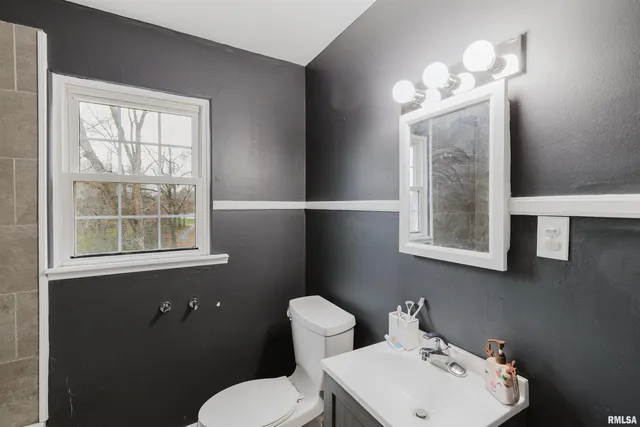 $195,000 | 1819 Pace Avenue, Mount Vernon, IL 62864