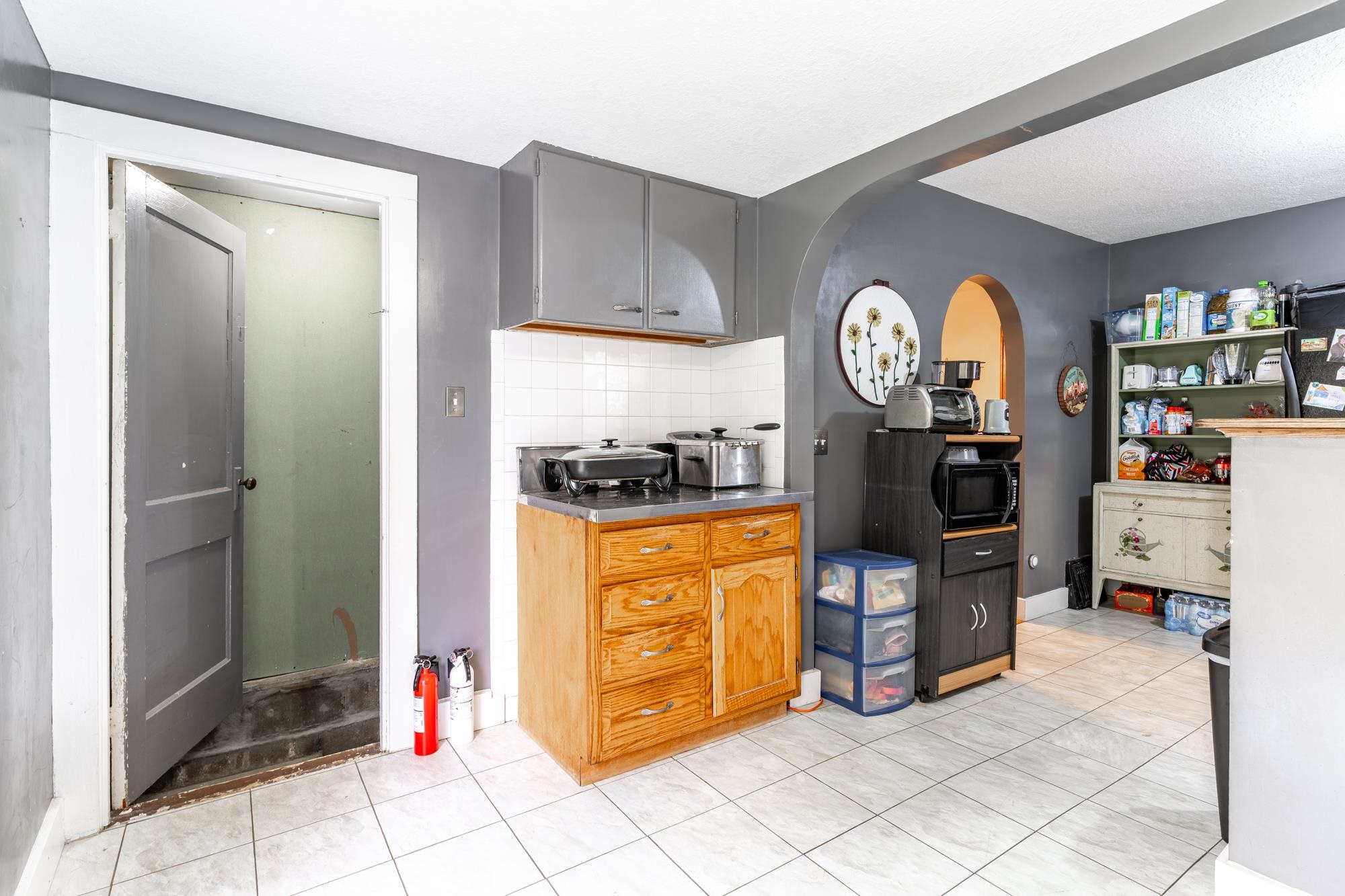 1225 Warren Road Huntington, IN 46750 - Photo 11 of 36 Gallery Image 11