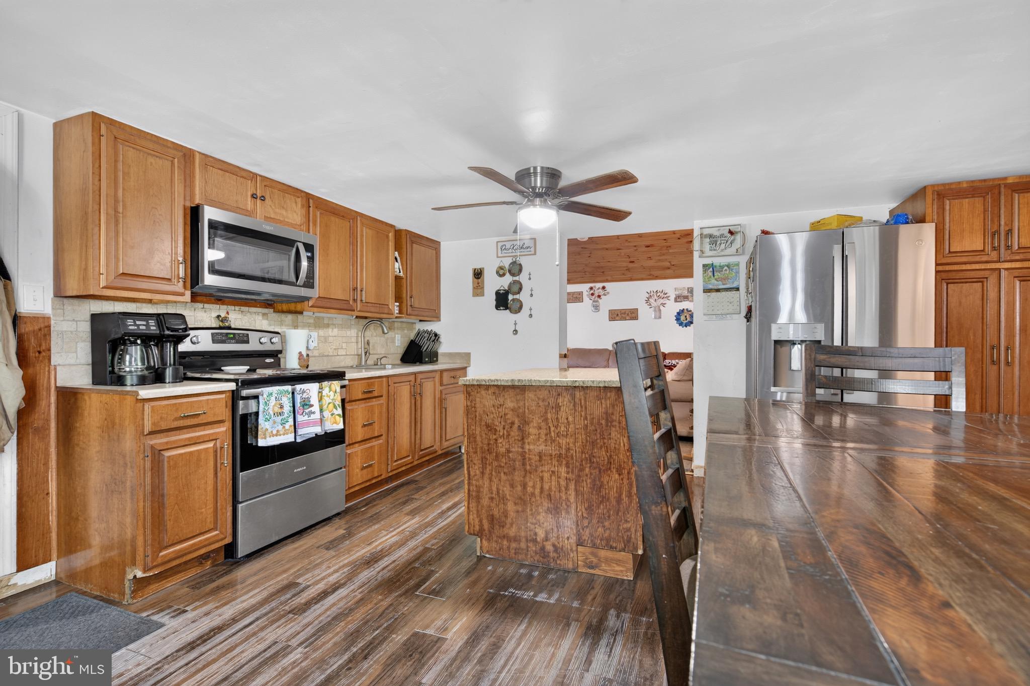 2299 Sunny Road New Ringgold, PA 17960 - Photo 5 of 36 Gallery Image 5