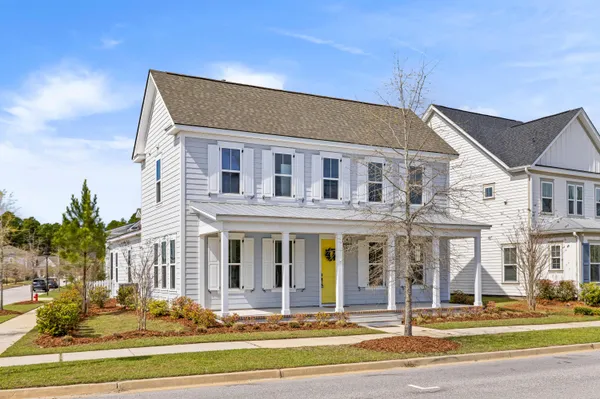 $689,000 | 294 Great Lawn Drive, Summerville, SC 29486