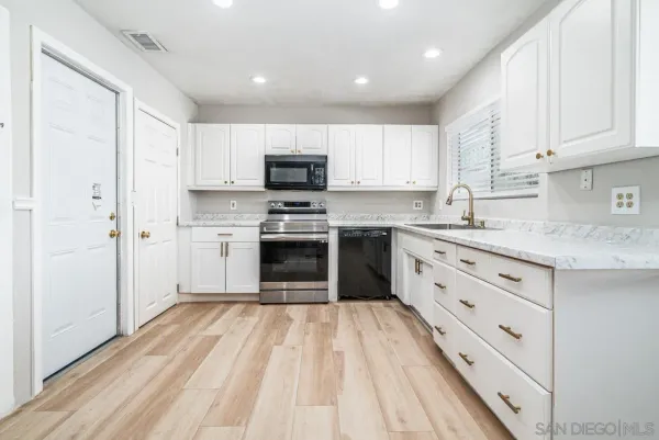 $3,950 | 9309 Galston Drive, Santee, CA 92071