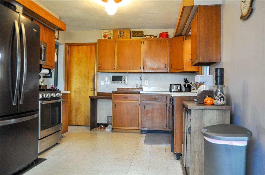 169 South Benbrook Road Butler, PA 16001 - Photo 3 of 26 Gallery Image 3