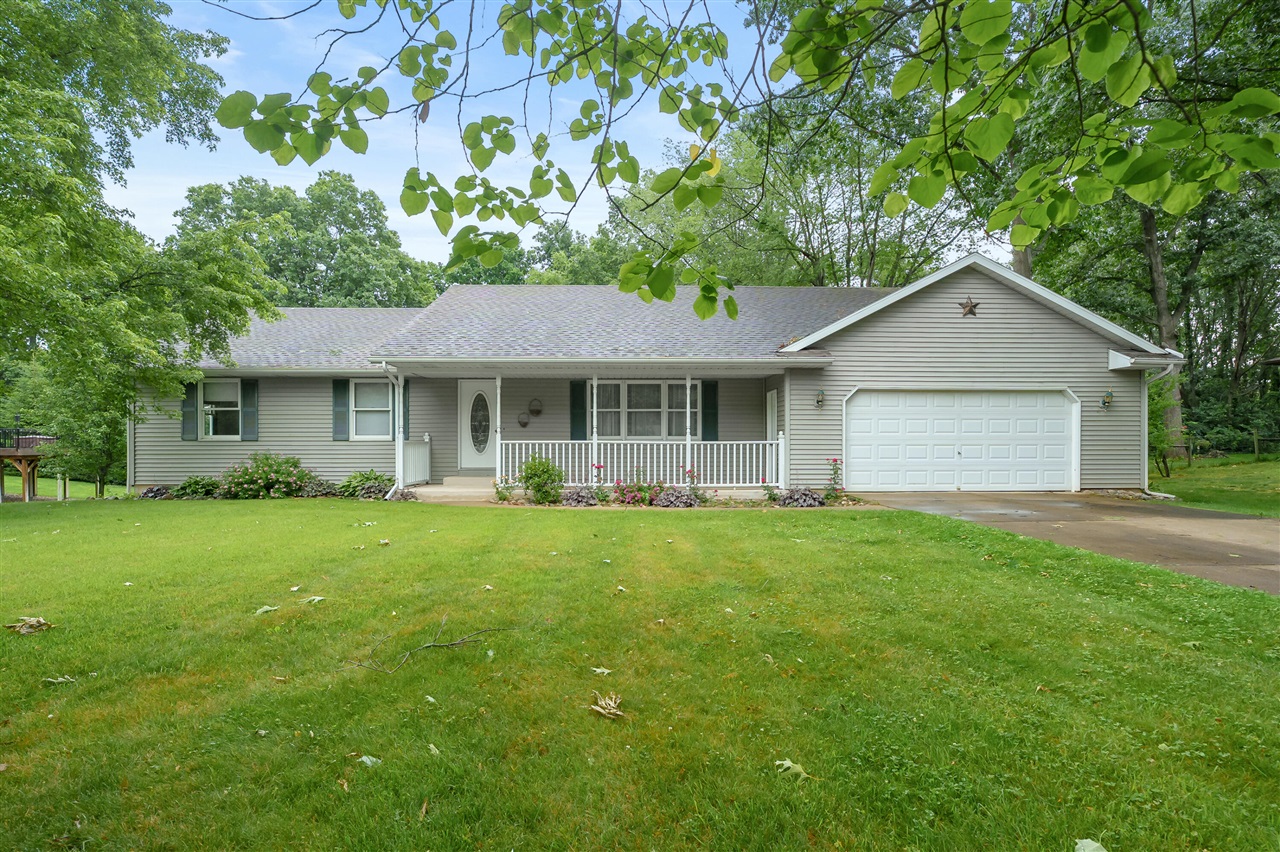 52135 Nancy Lane Three Rivers, MI 49093 - Photo 2 of 35
