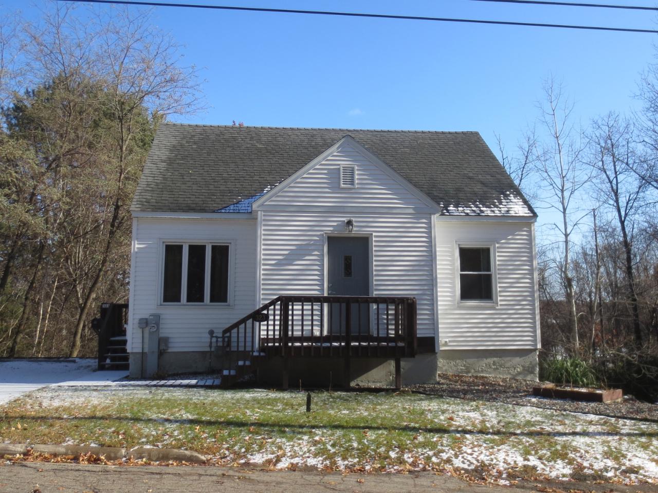 323 Hillside Road Rhinelander, WI 54501 - Photo 1 of 30 Gallery Image 1