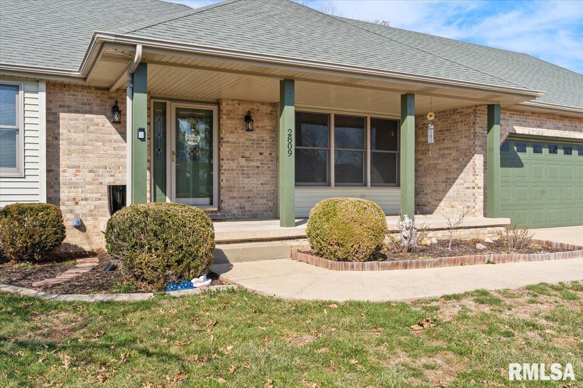 2809 Hastings Road Chatham, IL 62629 - Photo 3 of 37 Gallery Image 3