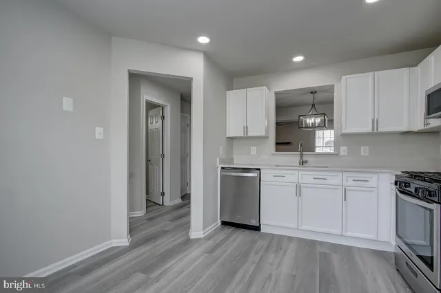 $2,750 | 10191 Caladium Drive, Manassas, VA 20110