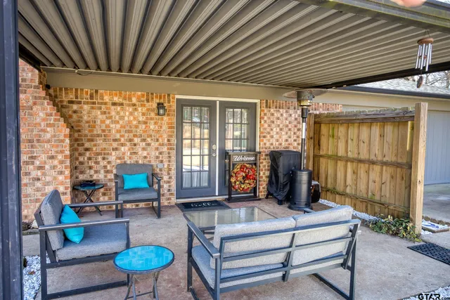 $239,000 | 113 Peach Tree Drive, Palestine, TX 75803