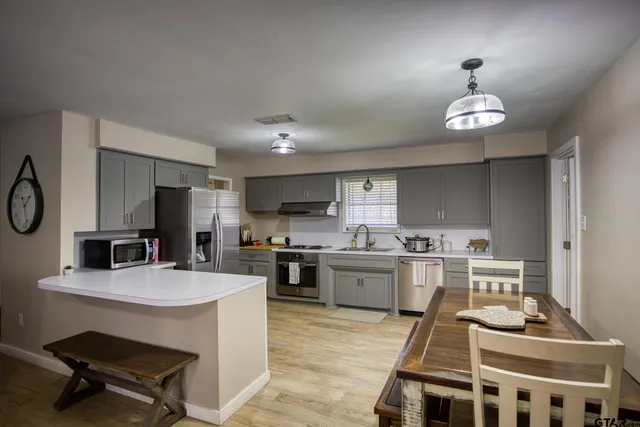 $239,000 | 113 Peach Tree Drive, Palestine, TX 75803