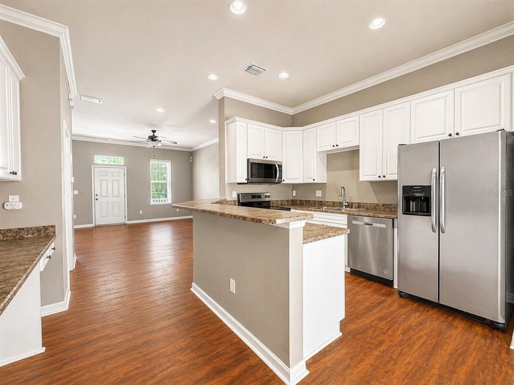 2646 Southwest 87 Way Gainesville, FL 32608 - Photo 6 of 19