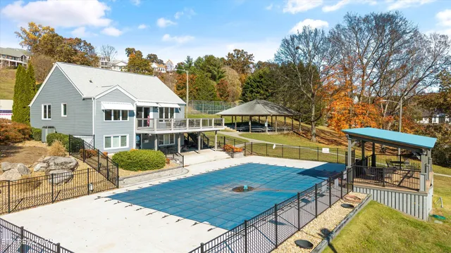 $874,900 | 115 Southcove Drive, Greenback, TN 37742