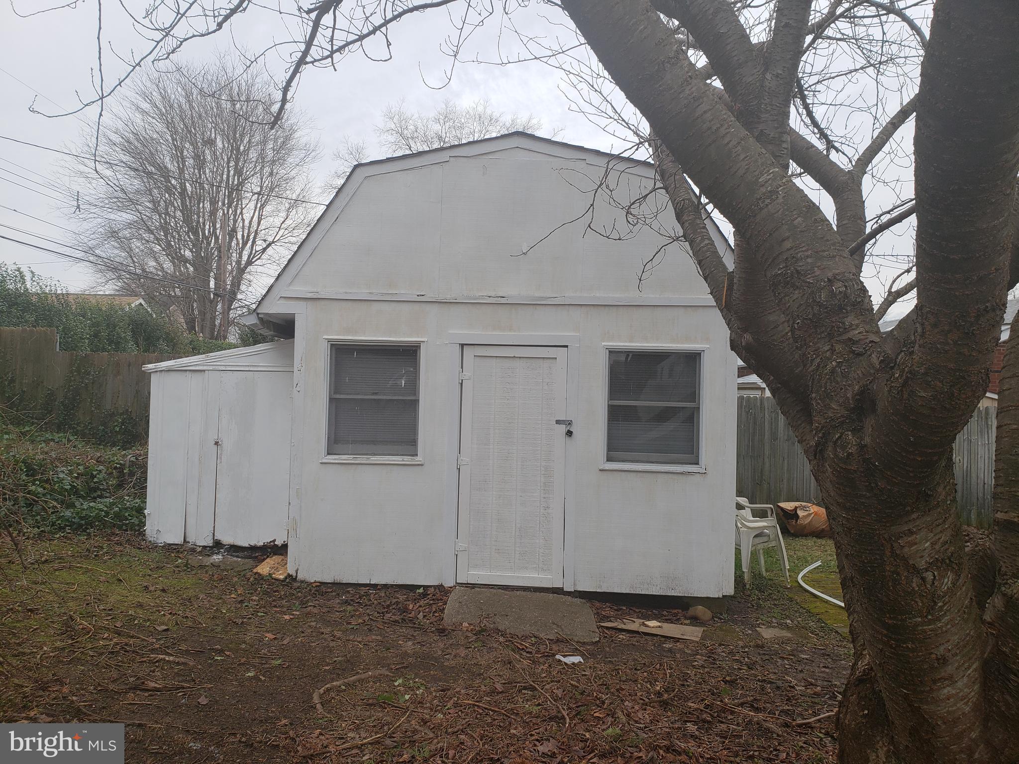216 Suffolk Road Fairless Hills, PA 19030 - Photo 17 of 17 Shed