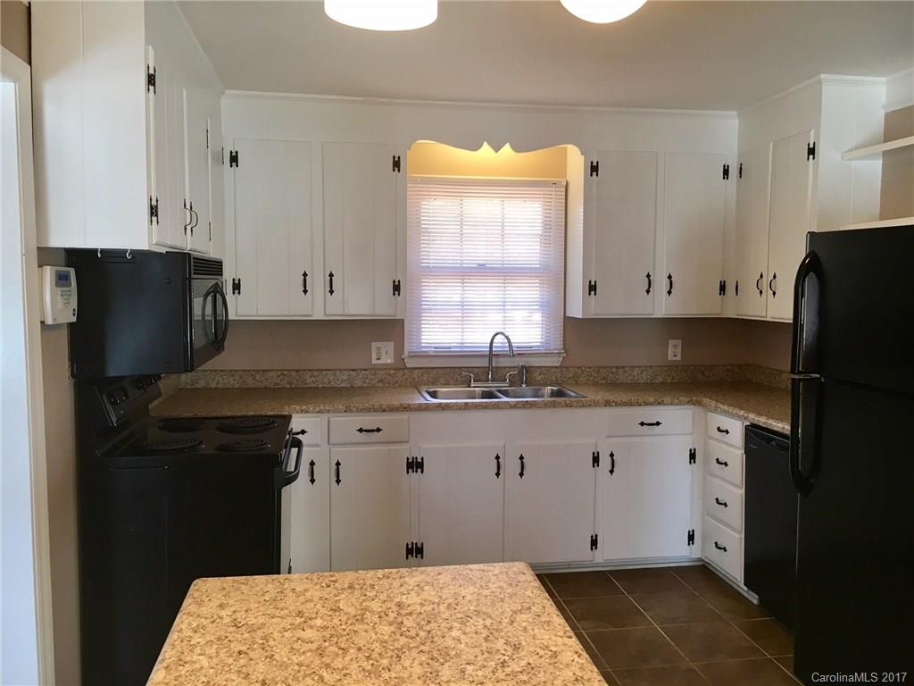 845 Fairbanks Road, Unit 4 Charlotte, NC 28210 - Photo 4 of 18