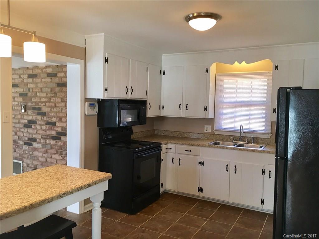 845 Fairbanks Road, Unit 4 Charlotte, NC 28210 - Photo 5 of 18
