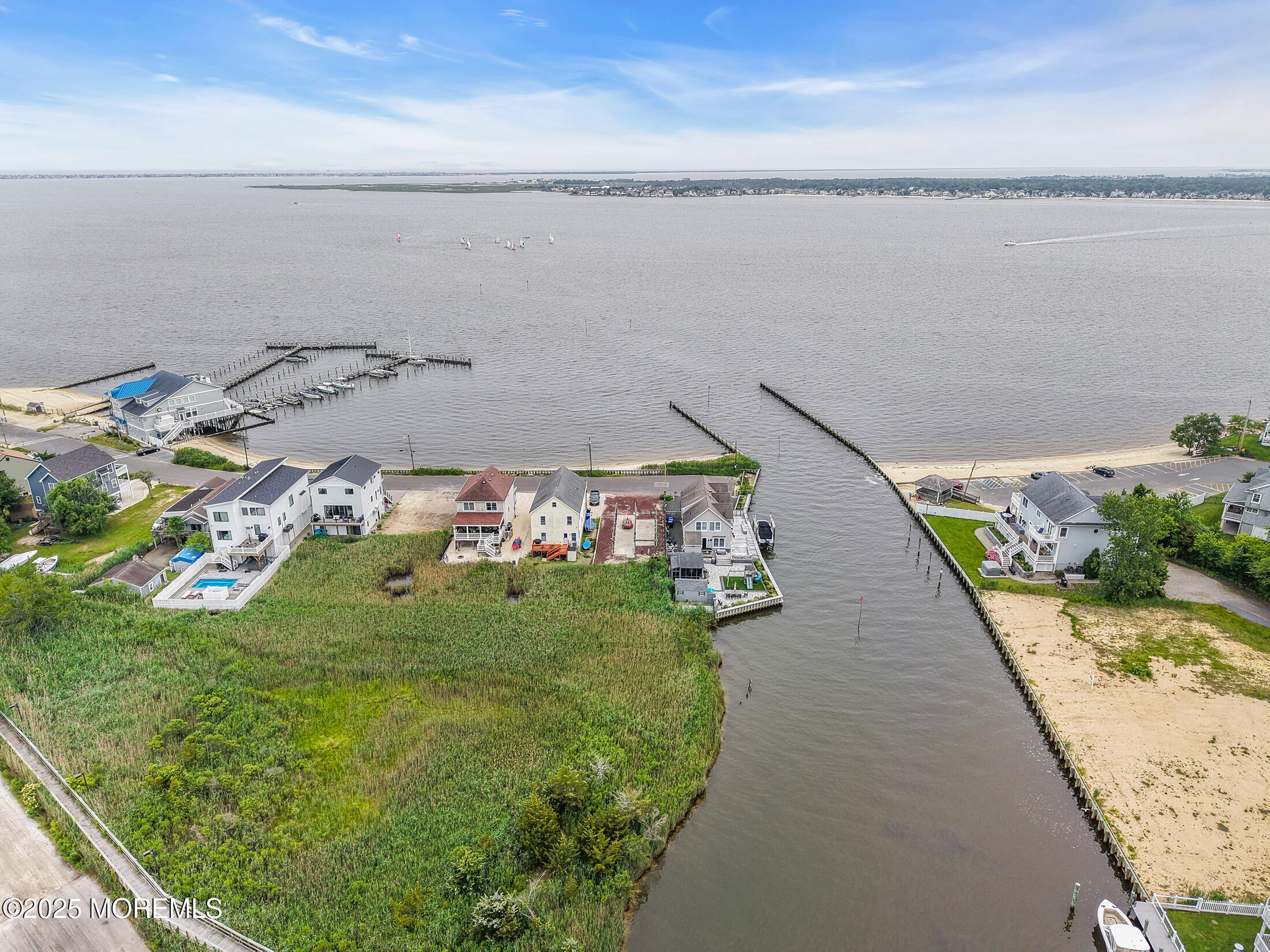 603 Riverside Drive Toms River, NJ 08753 - Photo 18 of 41 DJI_20250613140311_0893_D