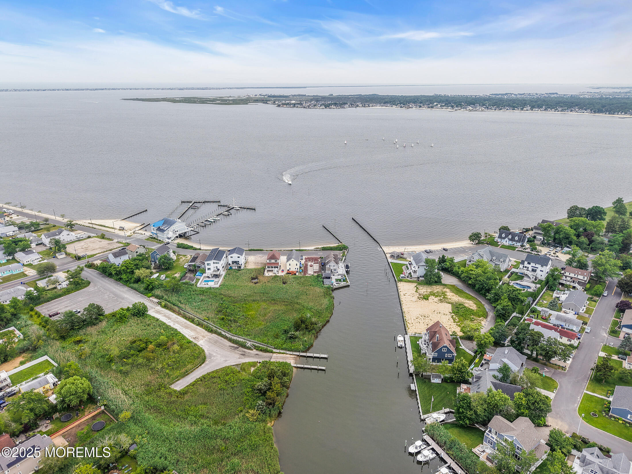 603 Riverside Drive Toms River, NJ 08753 - Photo 27 of 41 DJI_20250613140537_0938_D