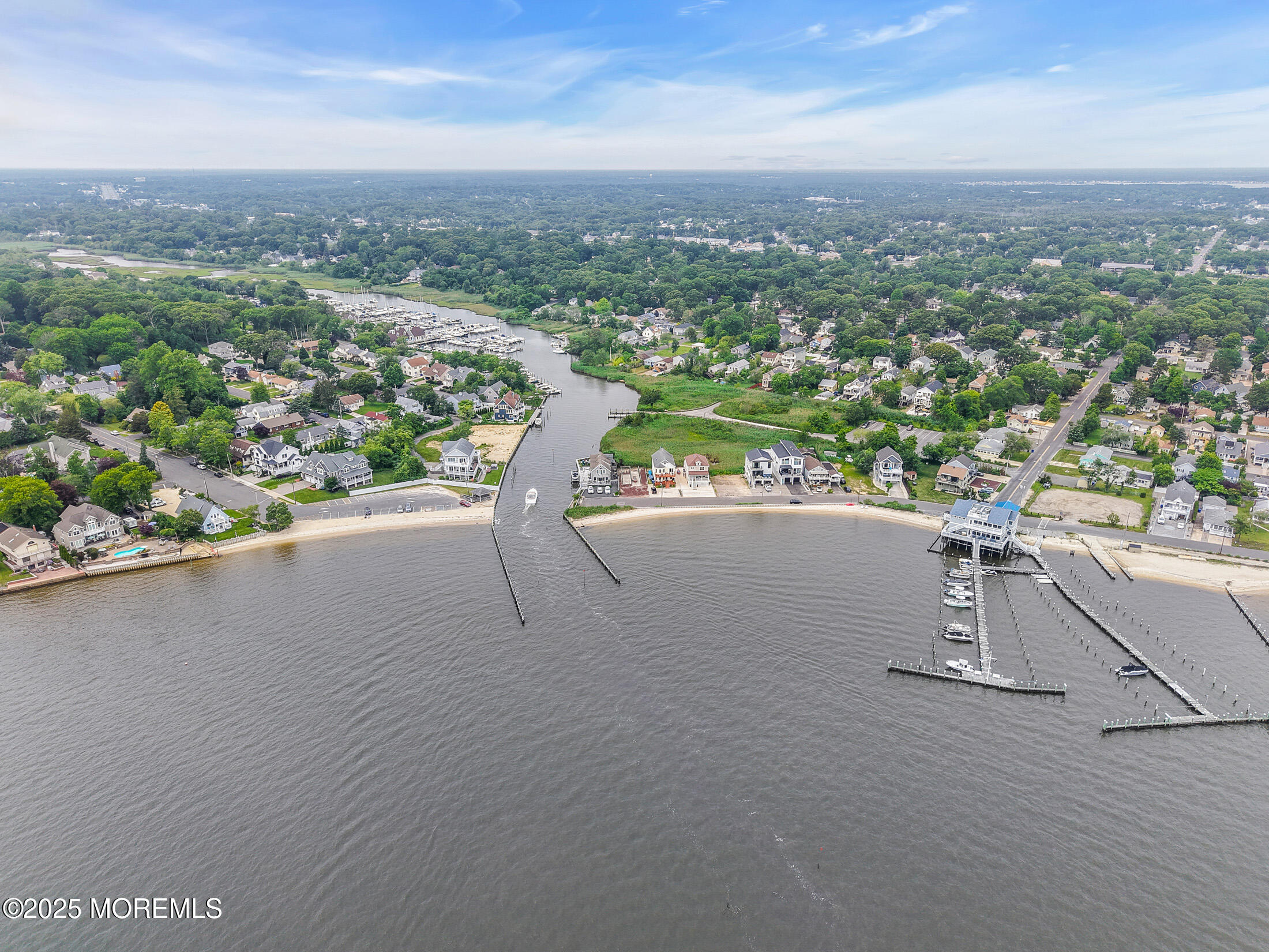 603 Riverside Drive Toms River, NJ 08753 - Photo 32 of 41 DJI_20250613140700_0963_D
