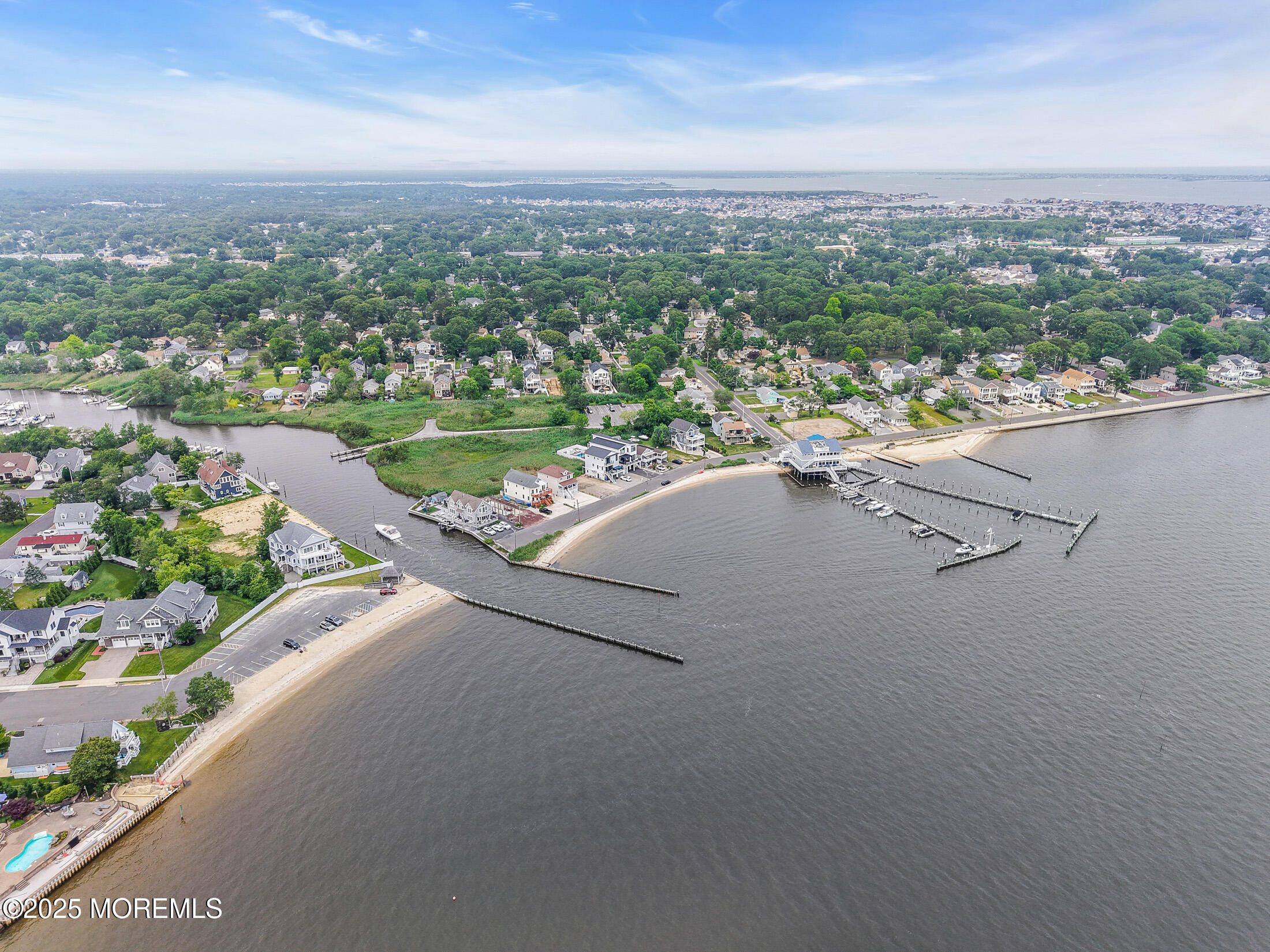 603 Riverside Drive Toms River, NJ 08753 - Photo 33 of 41 DJI_20250613140713_0968_D