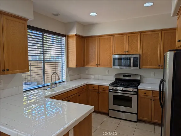 $4,900 | 1142 Shorecrest Lane, Huntington Beach, CA 92648