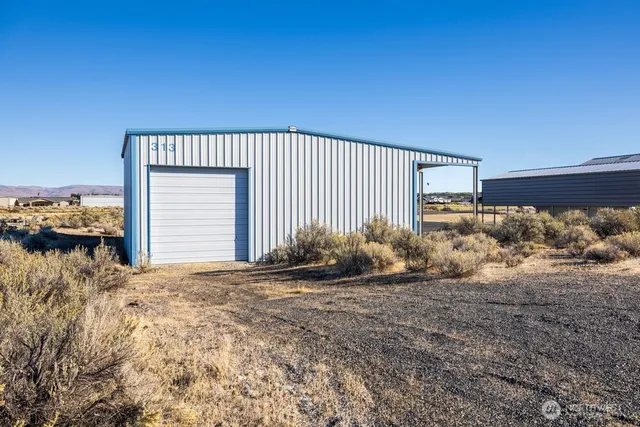 $299,999 | 313 Airport Way North, Mattawa, WA 99349