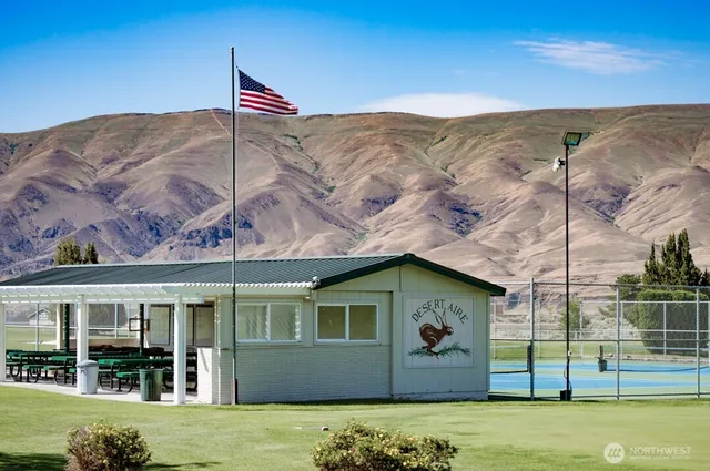 $299,999 | 313 Airport Way North, Mattawa, WA 99349