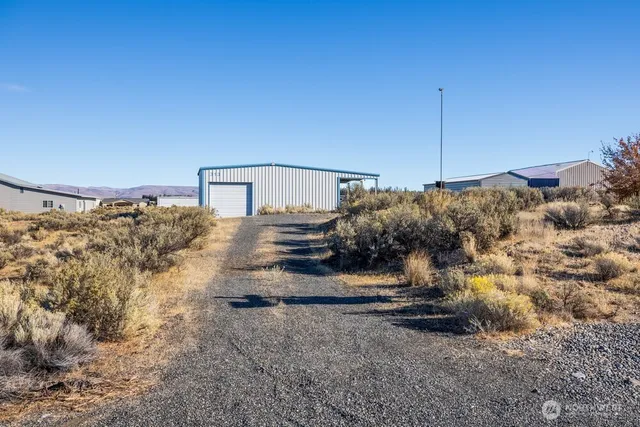 $299,999 | 313 Airport Way North, Mattawa, WA 99349