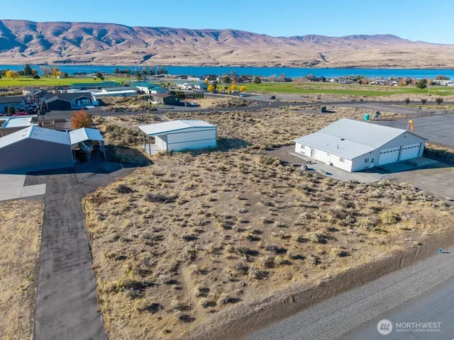 $299,999 | 313 Airport Way North, Mattawa, WA 99349