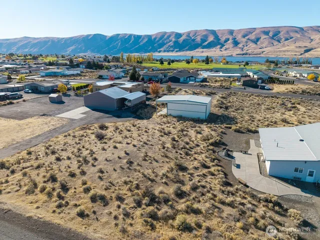 $299,999 | 313 Airport Way North, Mattawa, WA 99349