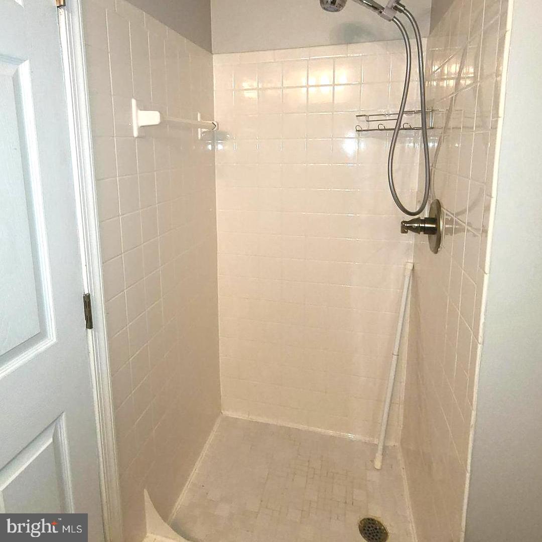 2037 South Glebe Road Arlington, VA 22206 - Photo 24 of 30