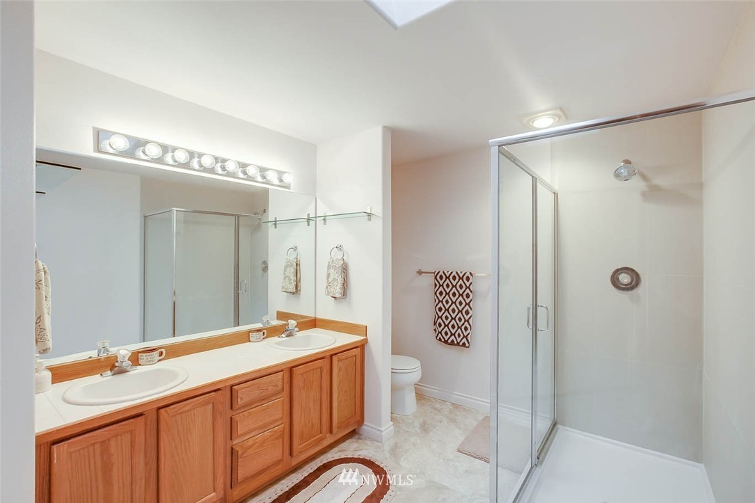 4708 Northeast 18th Place, Unit A Renton, WA 98059 - Photo 13 of 18