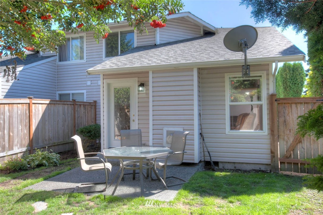 4708 Northeast 18th Place, Unit A Renton, WA 98059 - Photo 18 of 18