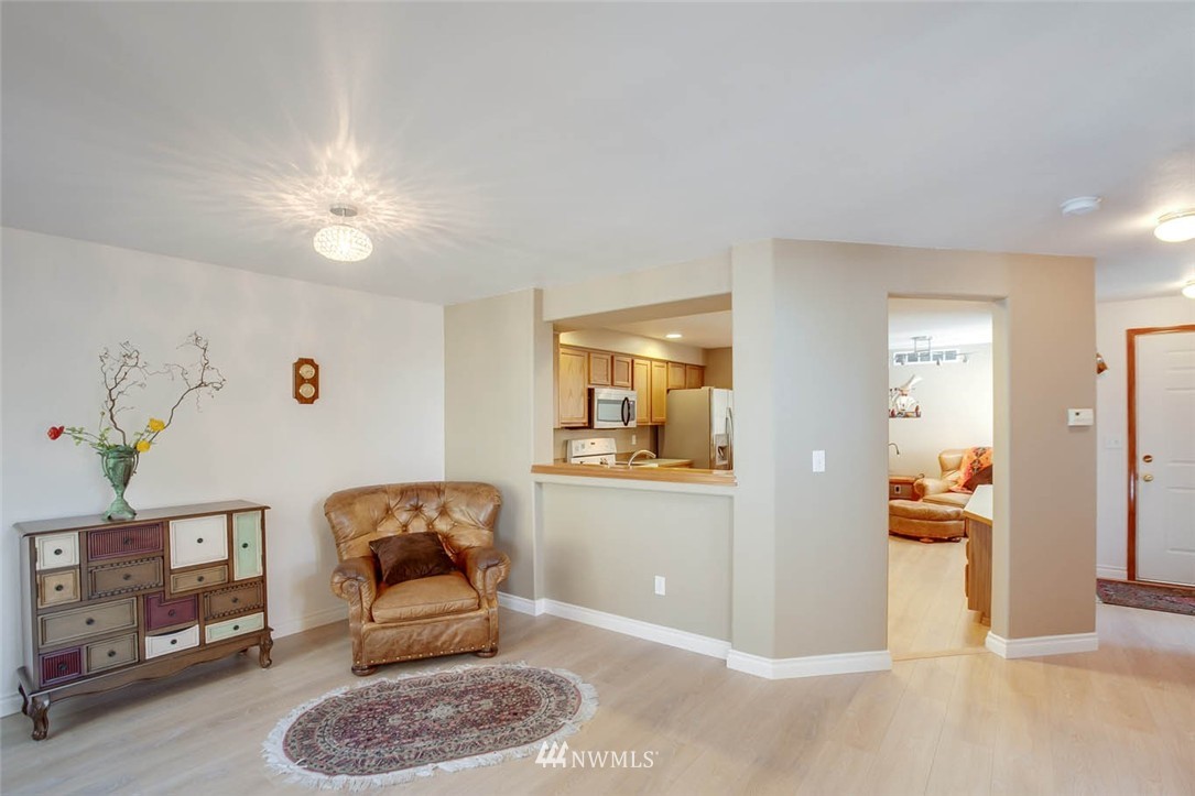 4708 Northeast 18th Place, Unit A Renton, WA 98059 - Photo 7 of 18