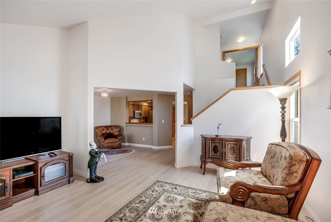 4708 Northeast 18th Place, Unit A Renton, WA 98059 - Photo 10 of 18