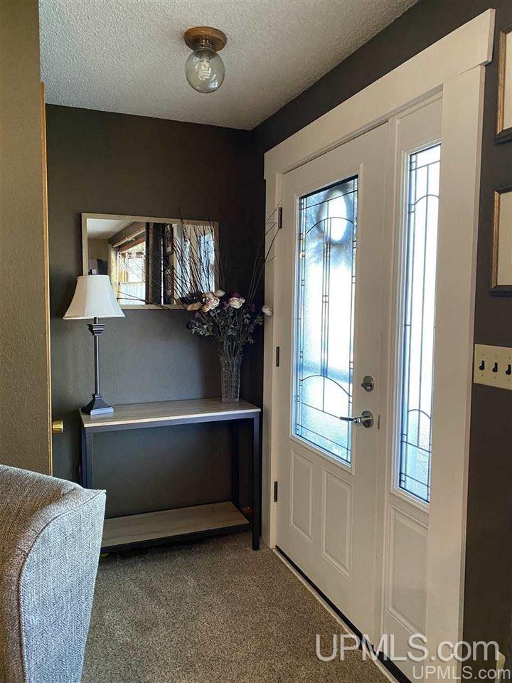 1116 South Lincoln Road Escanaba, MI 49829 - Photo 2 of 29 Gallery Image 2