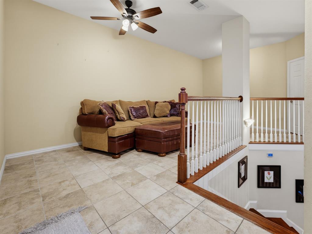 332 Emma Call Court Sunset, TX 76270 - Photo 17 of 31