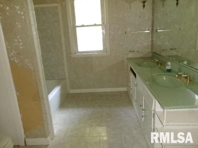 561 Elm Street Metamora, IL 61548 - Photo 15 of 27