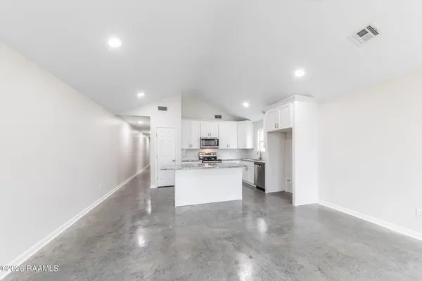 $1,495 | 330 A Jeanette Street, Lafayette, LA 70506