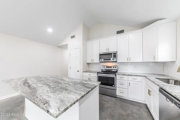 $1,495 | 330 A Jeanette Street, Lafayette, LA 70506