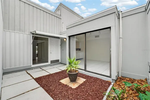 a view of an entryway