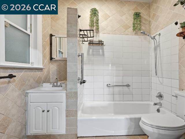 708 11th Street Richmond, CA 94801 - Photo 6 of 38