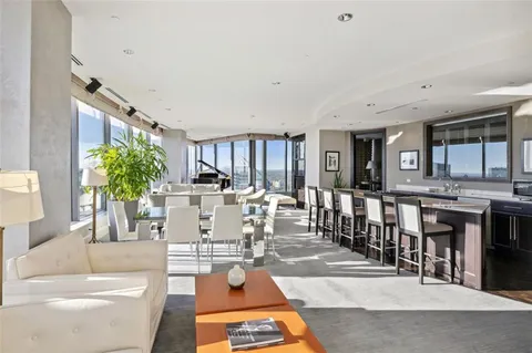 $4,000,000 | 3344 Peachtree Road Northeast, Unit 4102, Atlanta, GA 30326