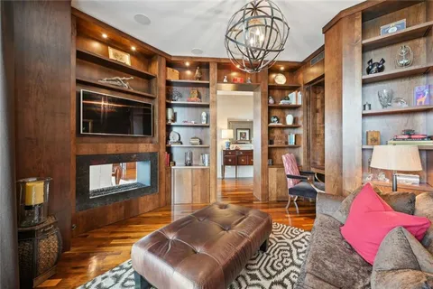 $4,000,000 | 3344 Peachtree Road Northeast, Unit 4102, Atlanta, GA 30326