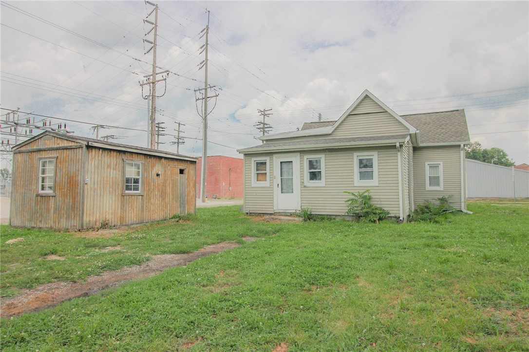 102 4th Street Charleston, IL 61920 - Photo 15 of 15