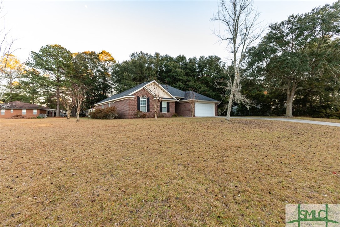 184 Huger Street Rincon, GA 31326 - Photo 2 of 24